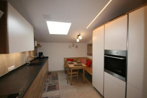Отель Happy Family Apartment  Капрун